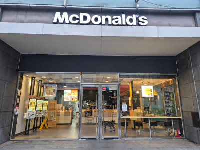  상가 매장 유리창 청소